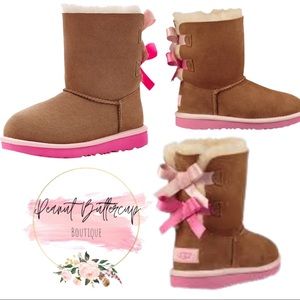 UGG Bailey Bow II - gently used Chestnut & Pink